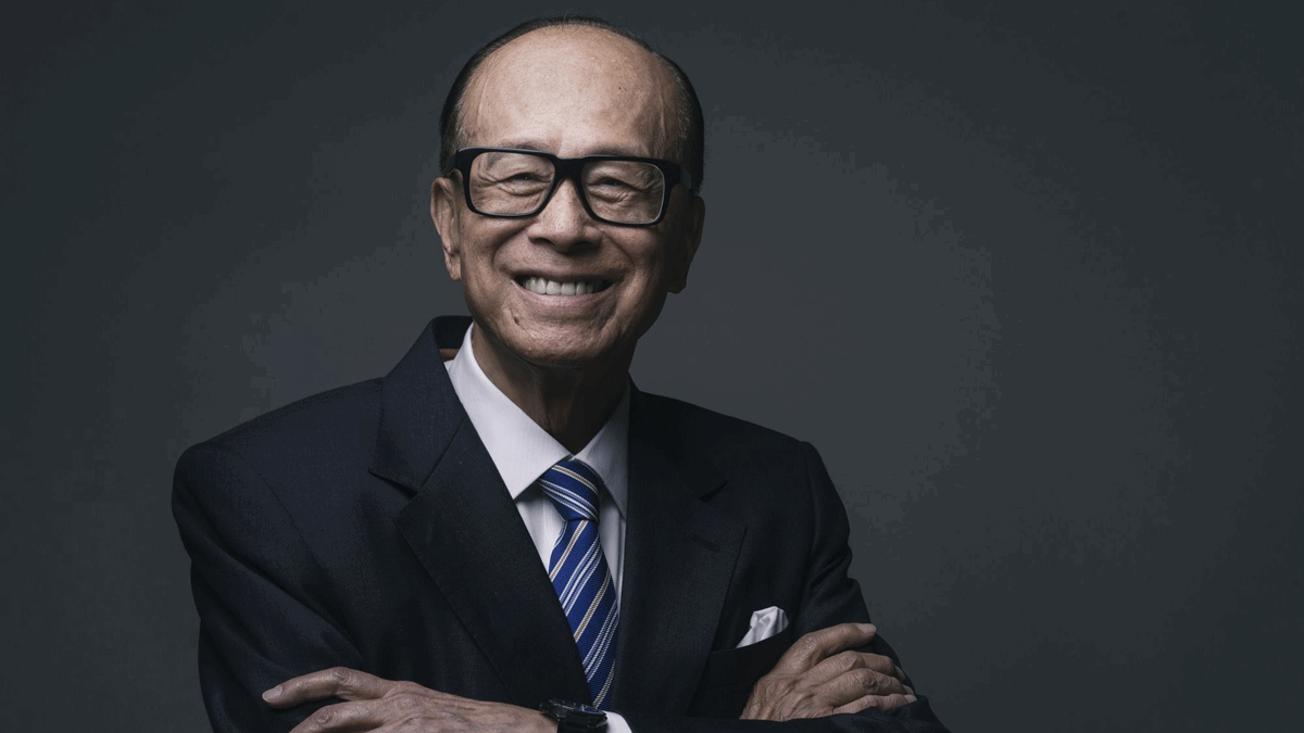 أغنى رجل في هونغ كونغ يخرج عن صمته ويعلق على الاحتجاجات