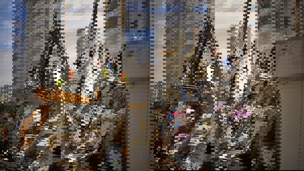 وفاة مواطنة سعودية تحت أنقاض الزلزال في تركيا 