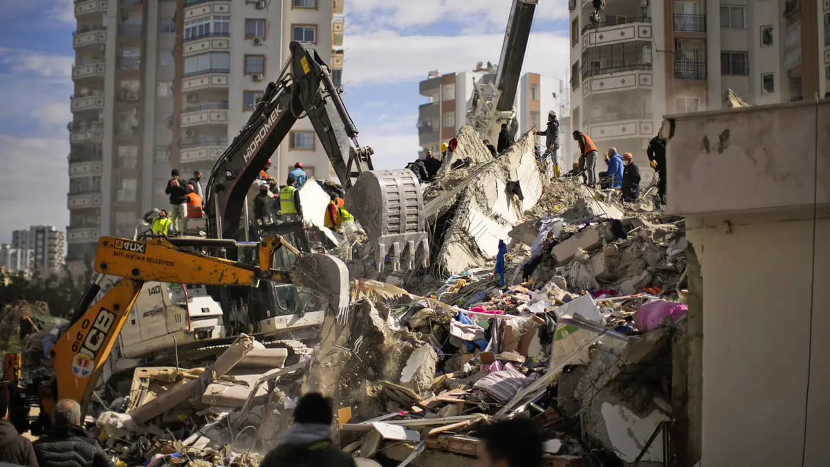 وفاة مواطنة سعودية تحت أنقاض الزلزال في تركيا 
