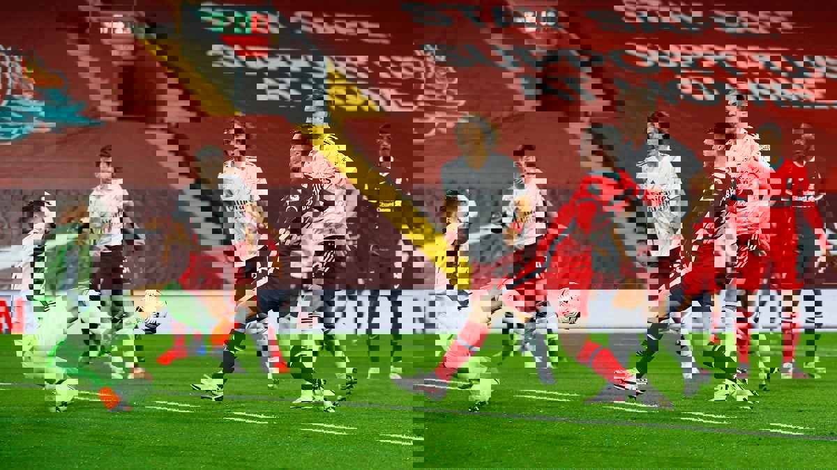 ليفربول يقلب الطاولة على آرسنال ويستعيد صدارة الدوري الإنجليزي