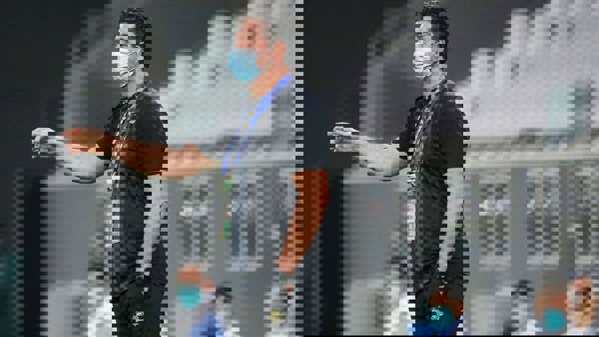 الفيفا يلزم نادي النصر بسداد 8.5 مليون يورو للمدرب روي فيتوريا والاتحاد 4 ملايين دولار لبالميراس