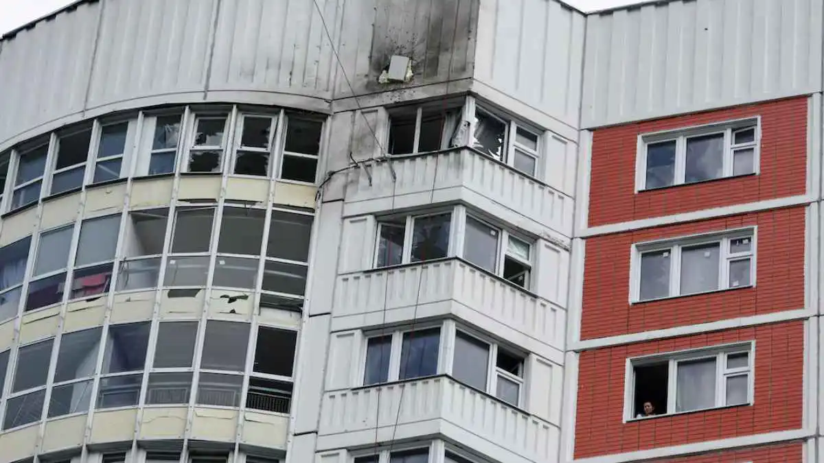 الجيش الأوكراني يقصف ميناء "تامان الروسي" للنفط والغاز (فيديو)