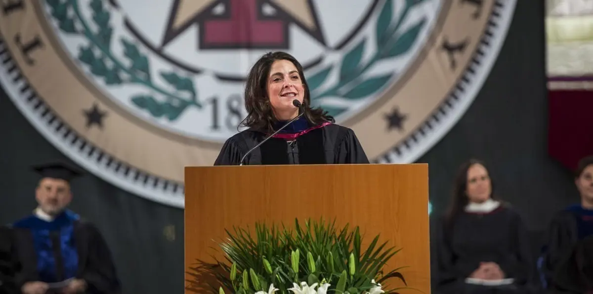 خلفيات مغادرة سفيرة واشنطن في قطر لمنصبها وسط الأزمة