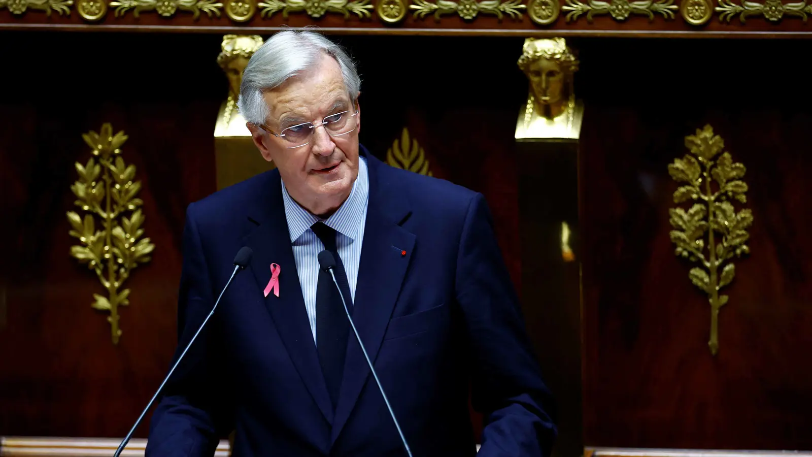 قد تكلفه منصبه.. بارنييه يستعين بـ"المادة 49.3" لإقرار الموازنة