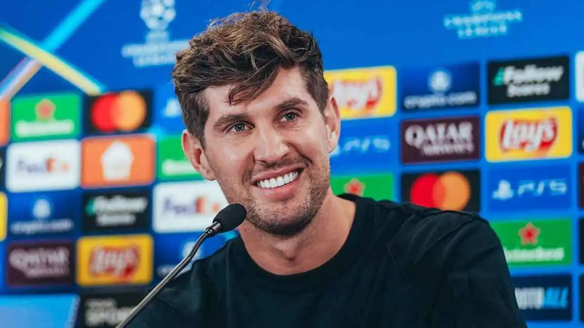 مانشستر سيتي يعلن رسميًا رحيل جون ستونز في نهاية الموسم