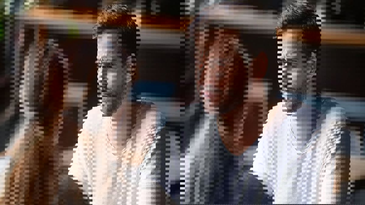 ما الذي تخفيه الغيرة؟ ومتى تصبح مَرضية؟