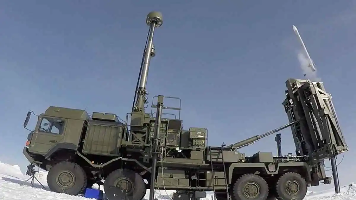 من بولتون إلى بولندا.. بريطانيا توسع نطاق أنظمة "سكاي سابر" داخل الناتو