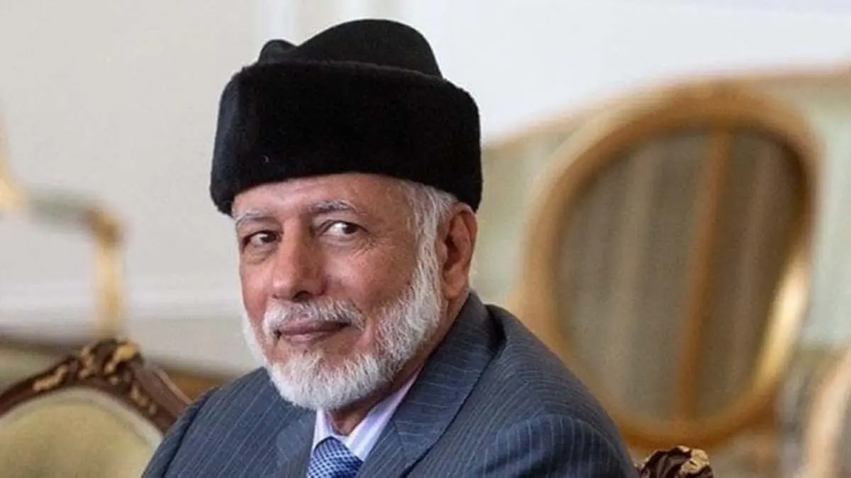 ما أسباب إقالة يوسف بن علوي؟