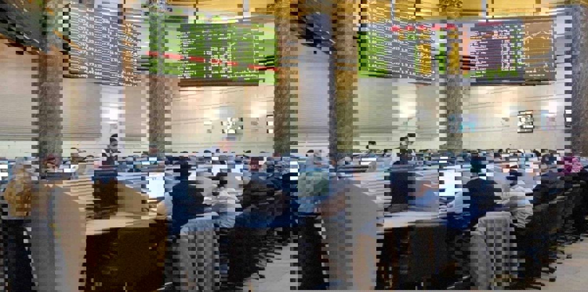 البورصة المصرية تتراجع على وقع تفجيرات الكنائس في طنطا والإسكندرية