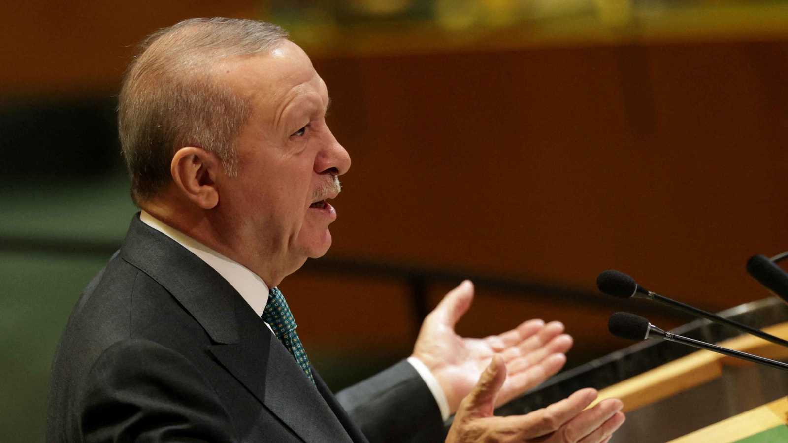 أردوغان يتهم إسرائيل بتضييع السلام بعد اعتراض "أسطول الصمود"