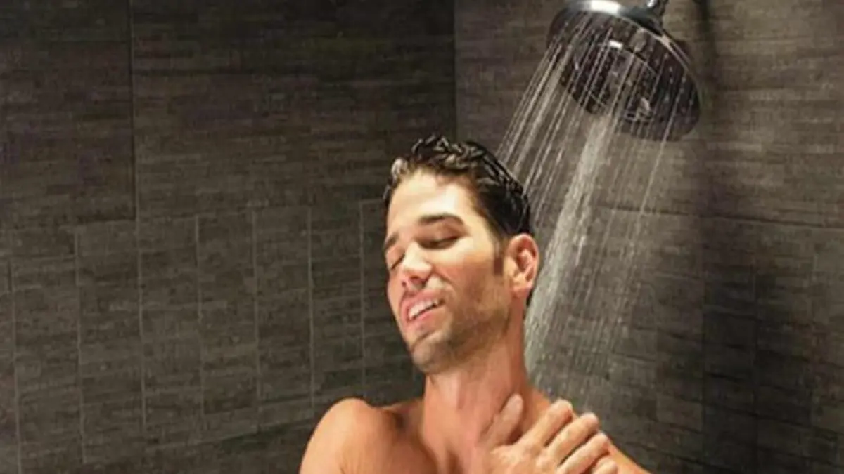 الاستحمام بماء بارد قد يؤدي لنوبة قلبية لدى مرضى القلب