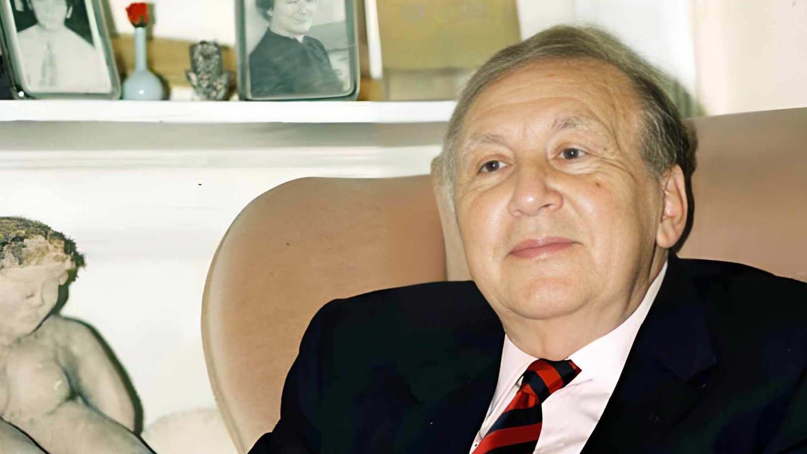 سوريا.. بيت نزار قباني يحتضن حواراً سياسياً متعدد الأطياف