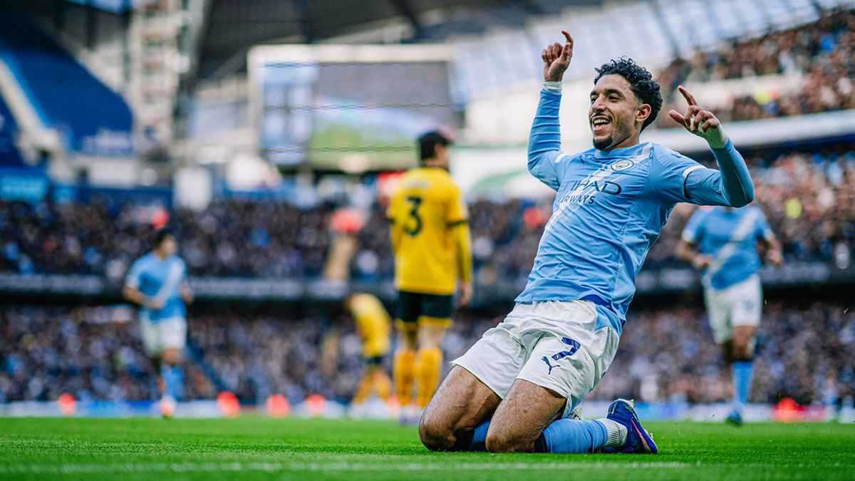 توتنهام يضحي بـ3 نجوم للتعاقد مع عمر مرموش 