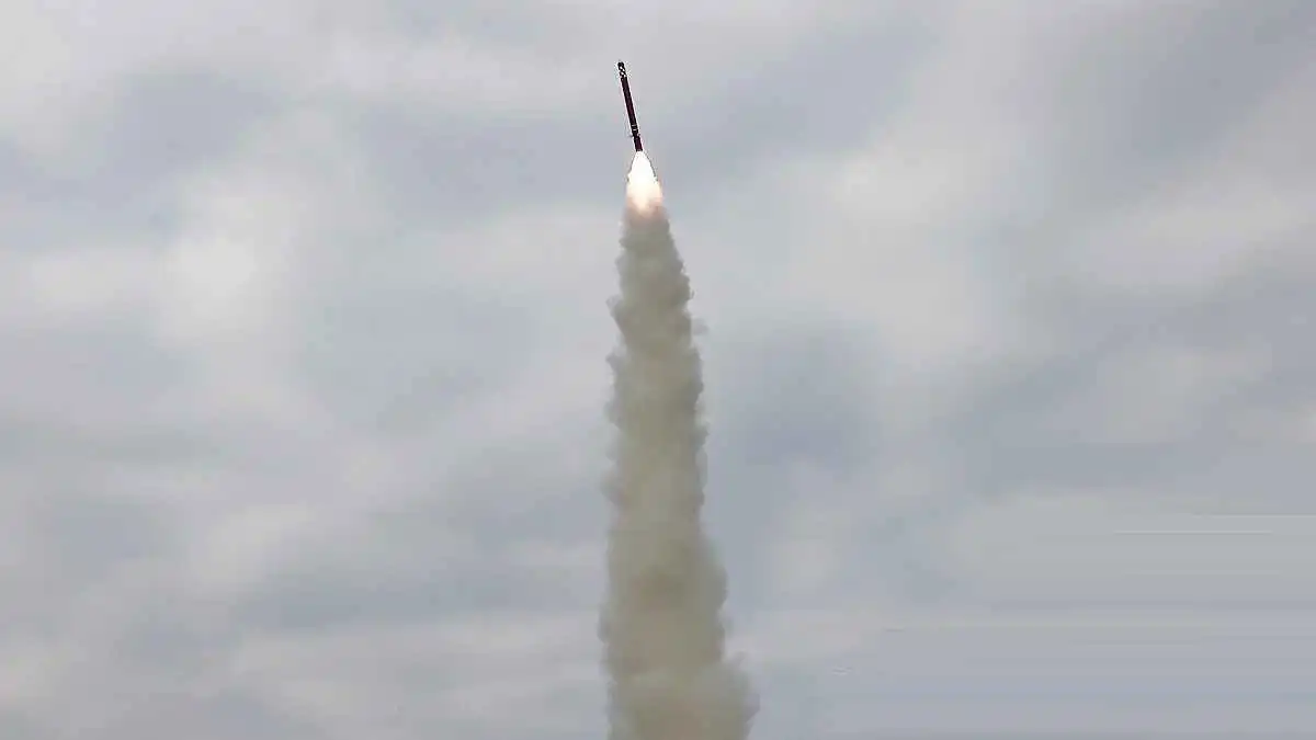 كوريا الشمالية تطلق "مقذوفا" باتجاه بحر اليابان