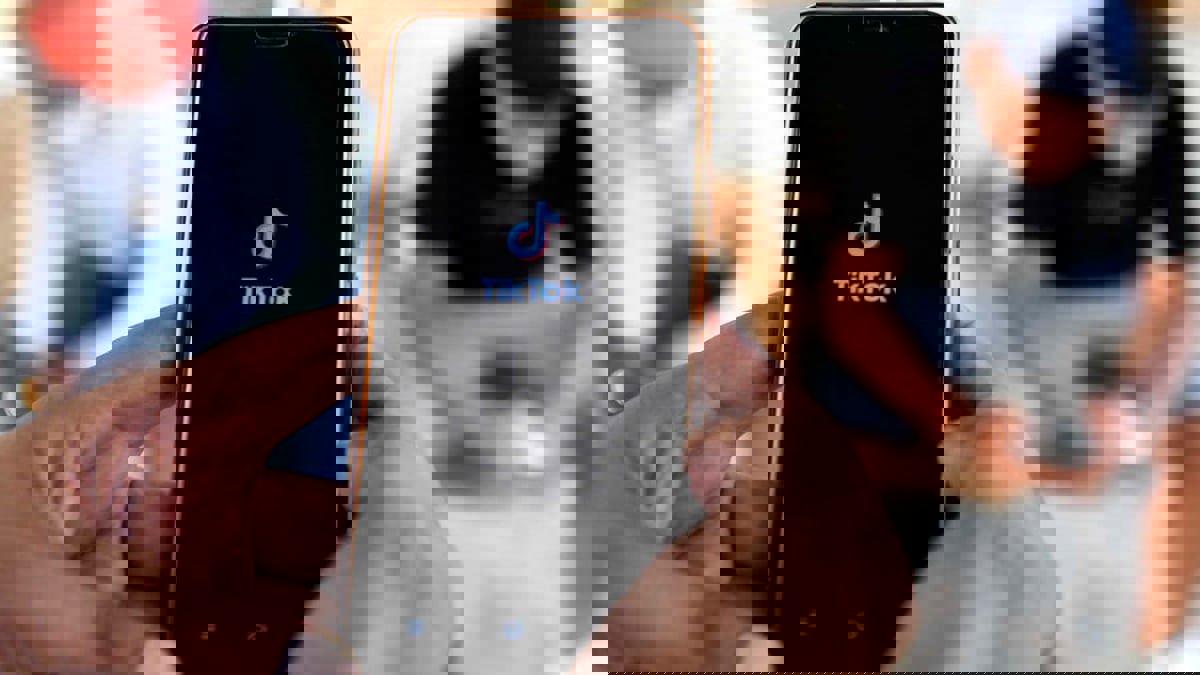 مسؤول سابق في تيك توك يتهم الشركة بممارسات غير قانونية