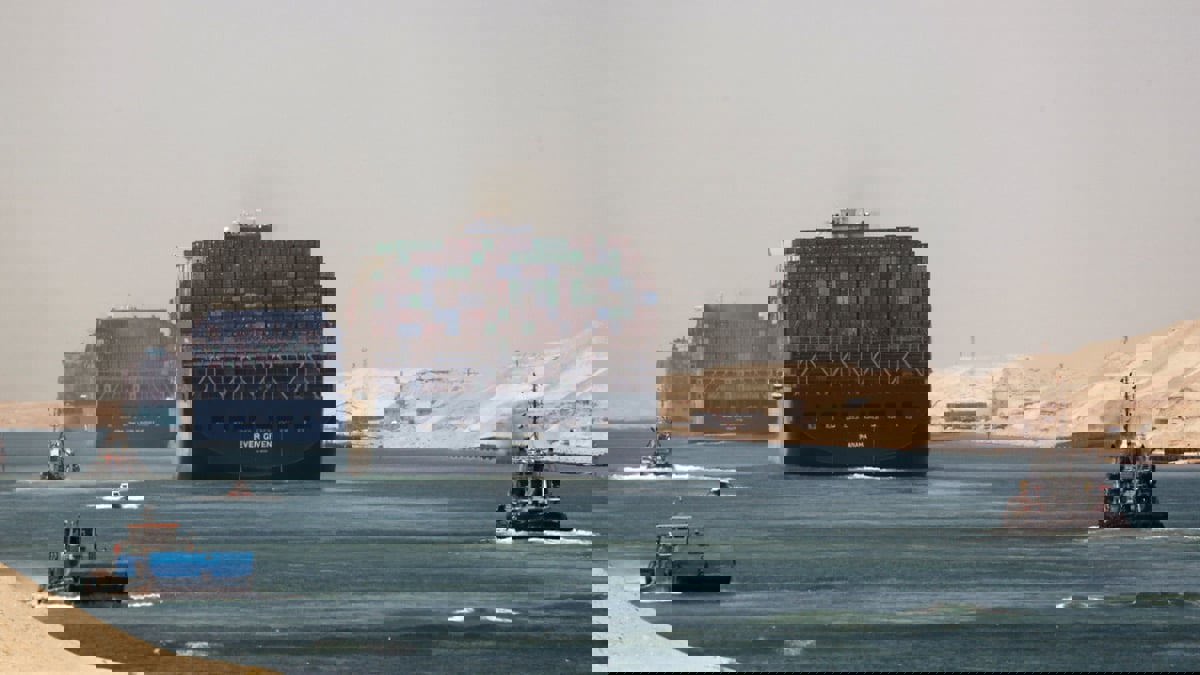 قناة السويس تعتزم تقديم حوافز للسفن الصديقة للبيئة