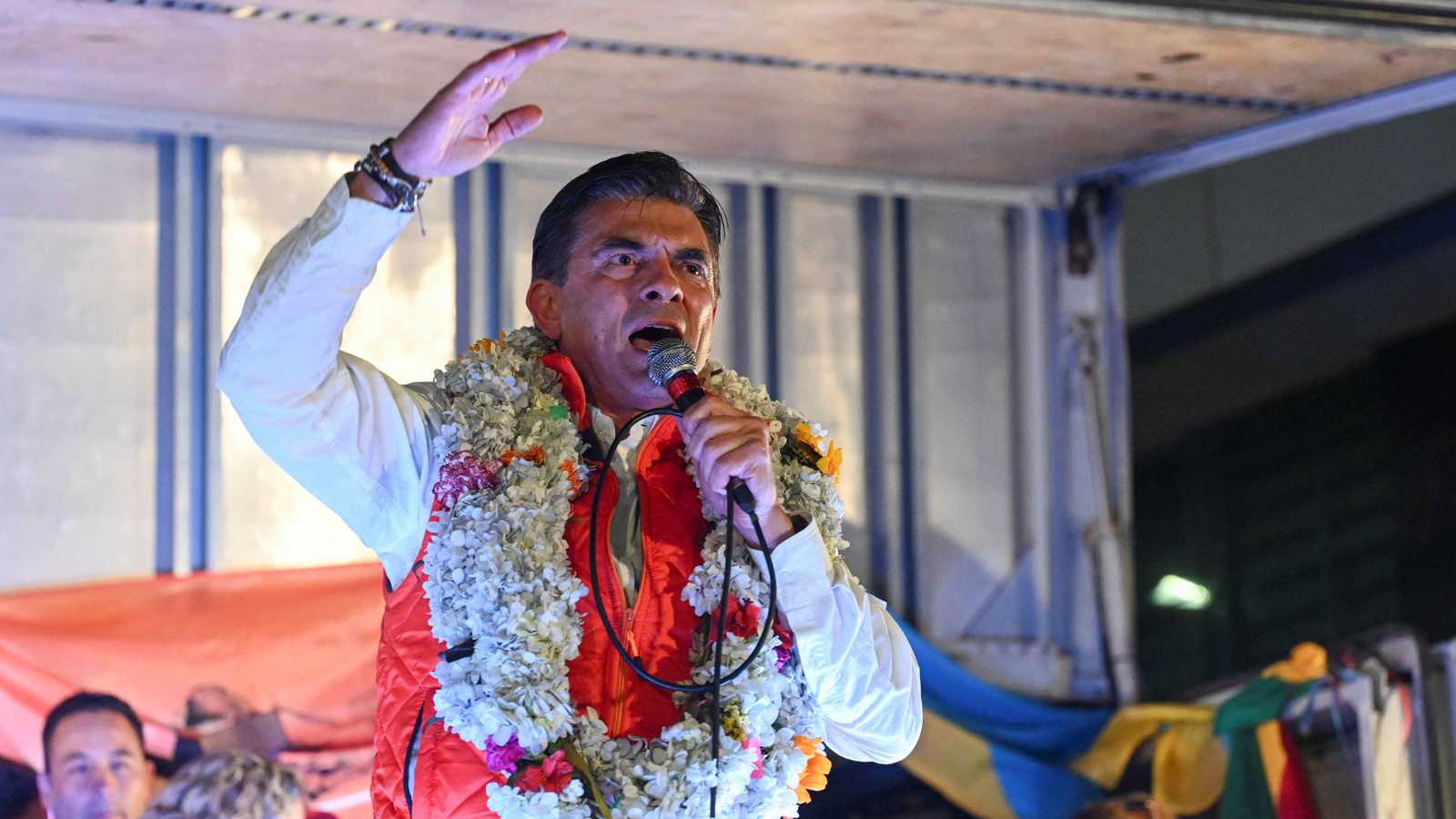 بعد فوز رودريغو بالرئاسة.. هل تنجح بوليفيا في حل أزمتها الاقتصادية؟