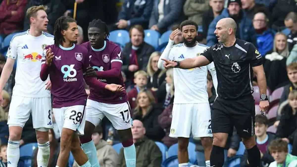 ما العقوبة المتوقعة على حنبعل المجبري بعد حادثة البصق على مشجع إنجليزي؟