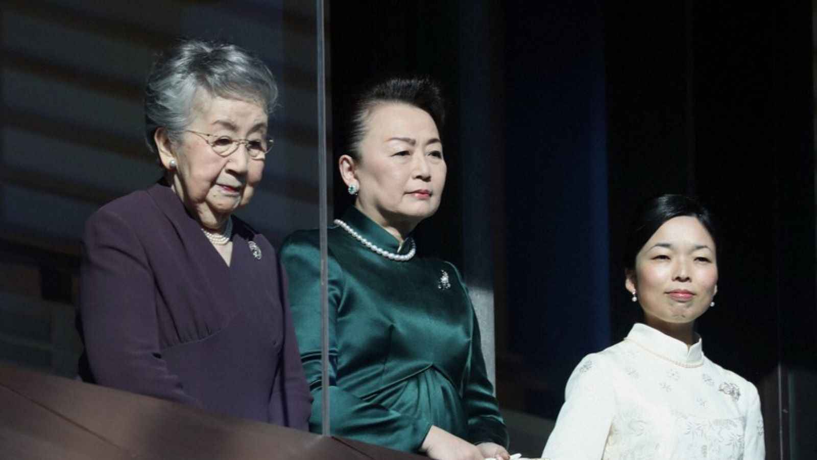 رحيل الأميرة ميكاسا عميدة الأسرة الإمبراطورية اليابانية (صور)