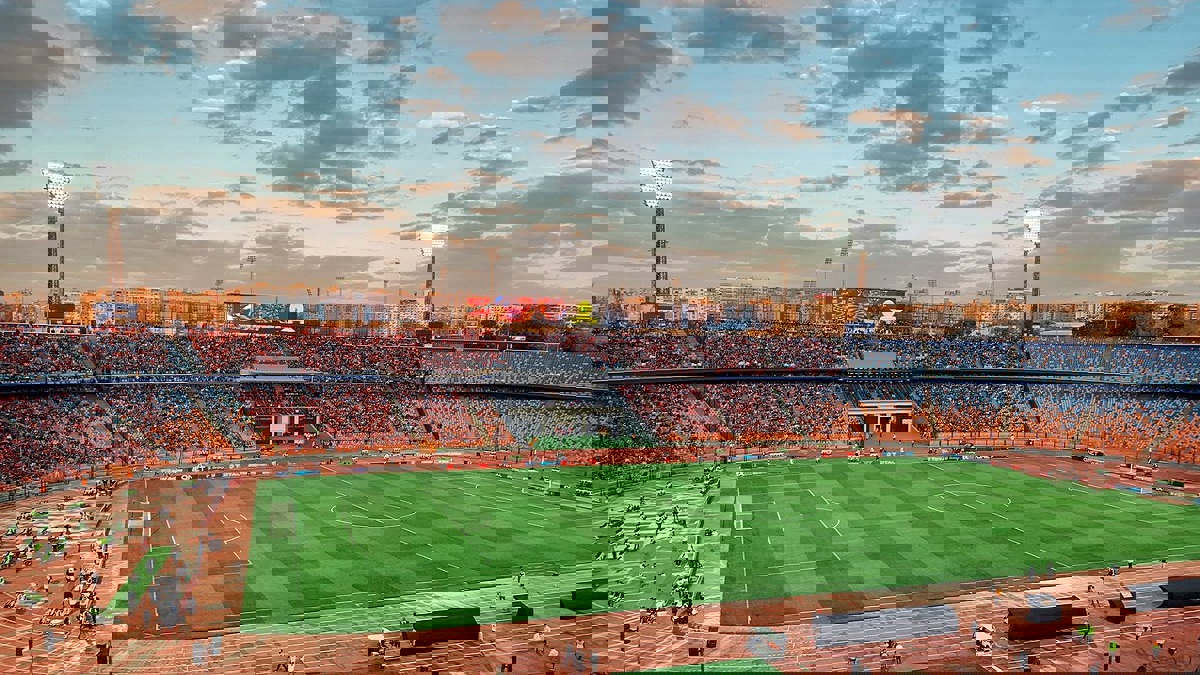 تقارير: إستاد القاهرة يستضيف مباراتي الأهلي والزمالك بنصف نهائي دوري أبطال أفريقيا