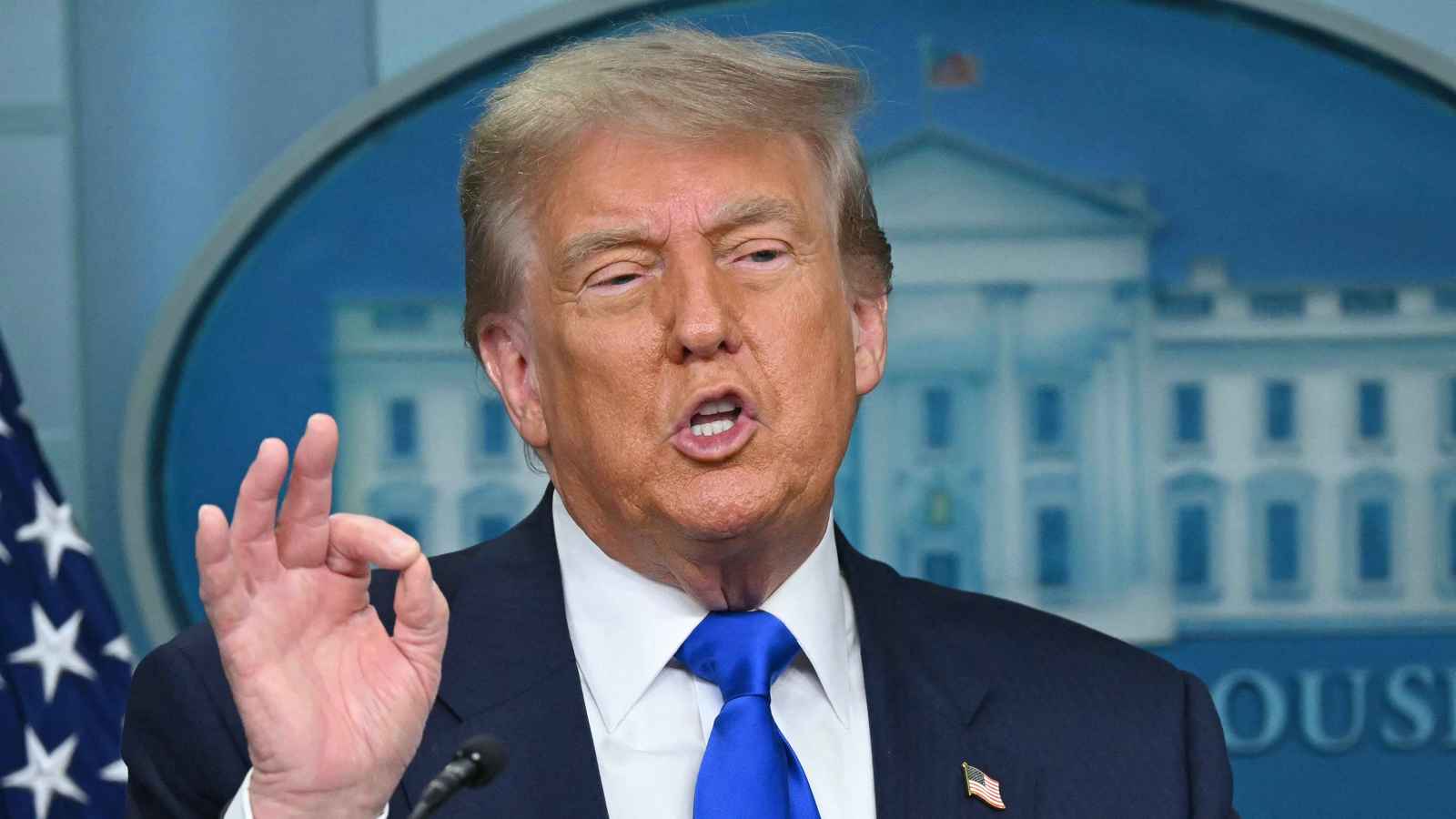 ترامب: أنقذت خامنئي من "موت مهين وقبيح"