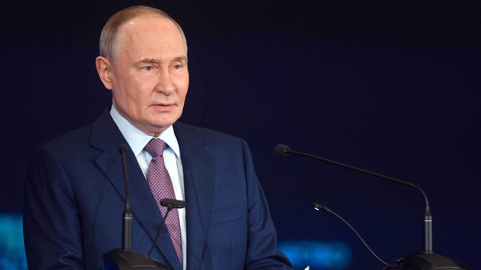 بوتين يدعو إلى التعاون بين الدول والشعوب على أساس المساواة