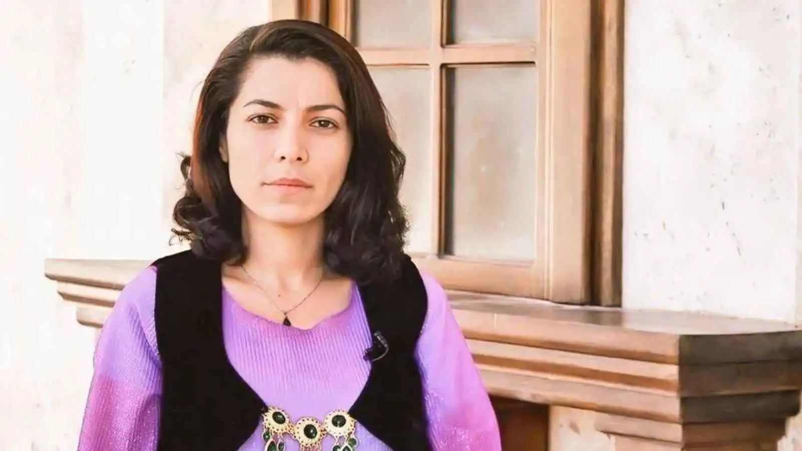 محكمة إيرانية تنقض حكمًا بإعدام ناشطة كردية معارضة