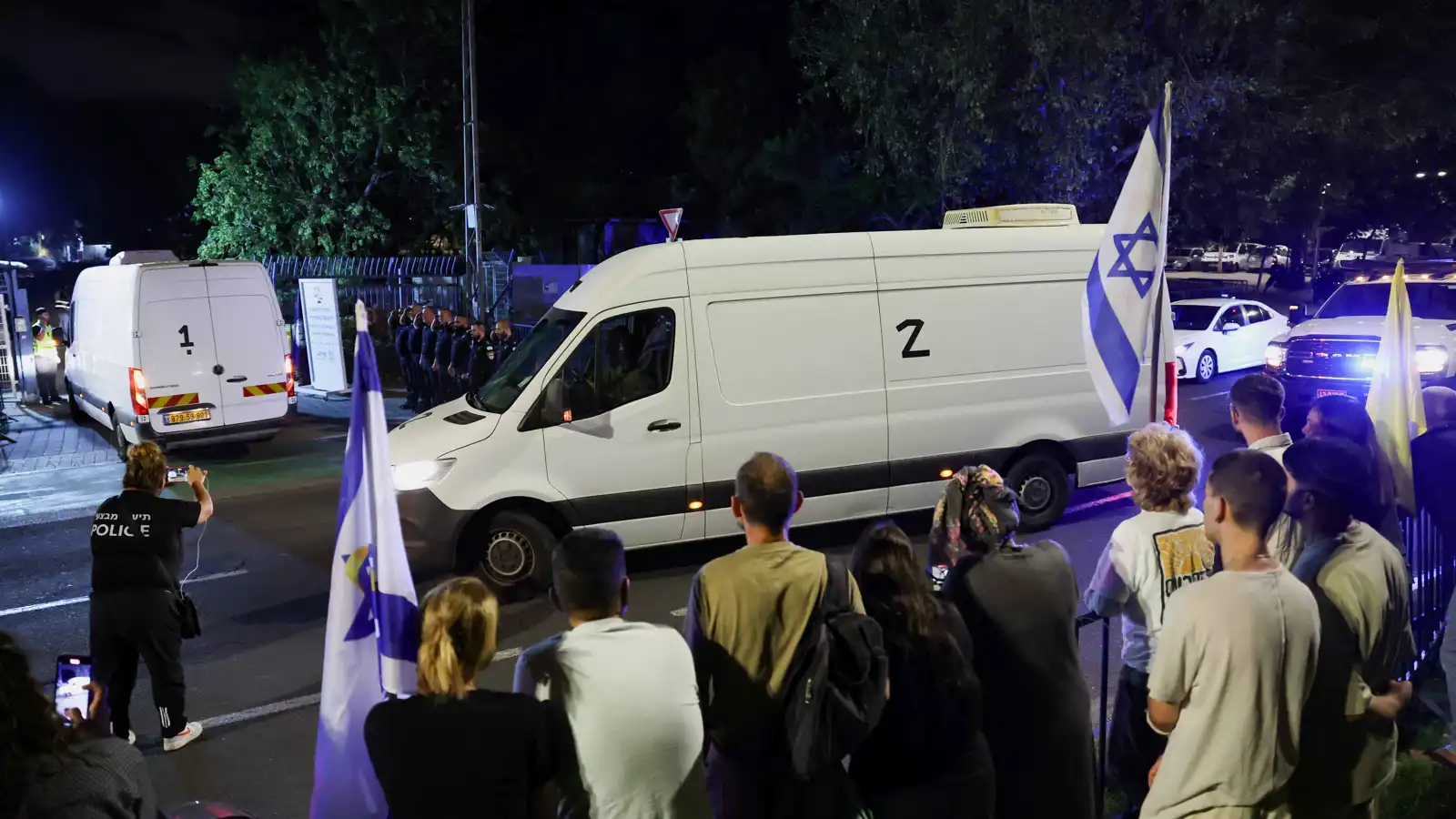 الجيش الإسرائيلي يعلن تسلّمه جثماني رهينتين في غزة