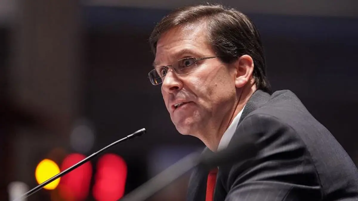 إسبر يقاضي البنتاغون بسبب حجب أجزاء من مذكراته حول عهد ترامب