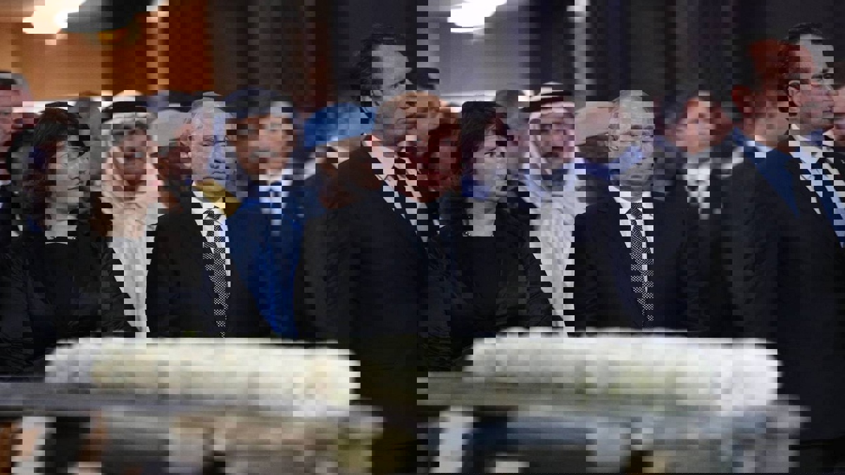 بمشاركة عدد من زعماء العالم.. فرنسا تُشيع رئيسها الأسبق جاك شيراك (فيديو)