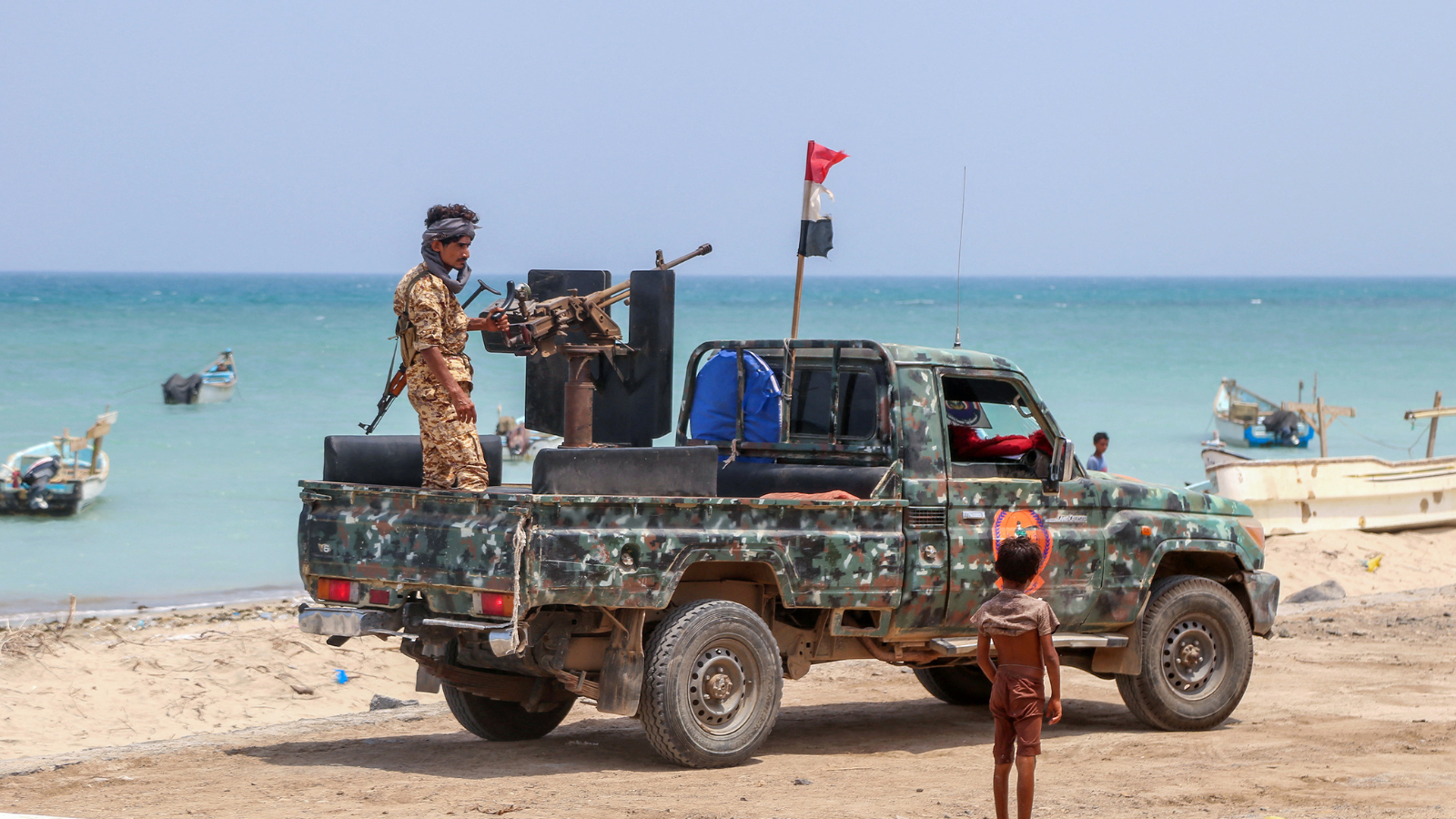 بالطائرات المسيّرة.. الحوثيون يستهدفون إسرائيل وحاملة الطائرات "ترومان"