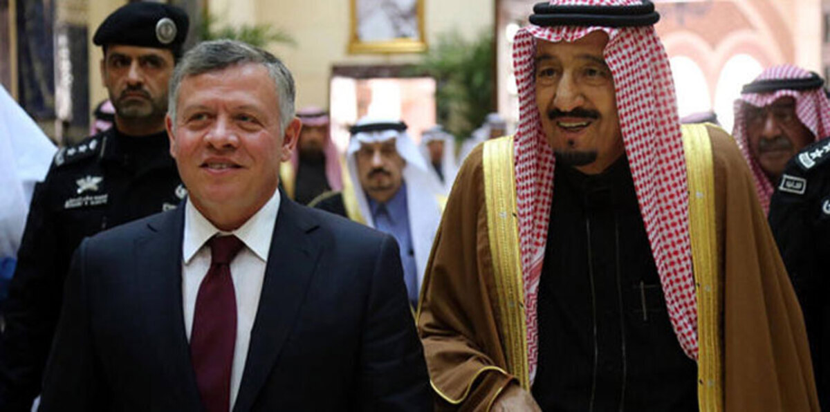 ملك الأردن يصل الرياض في زيارة لم يعلن عنها مسبقًا