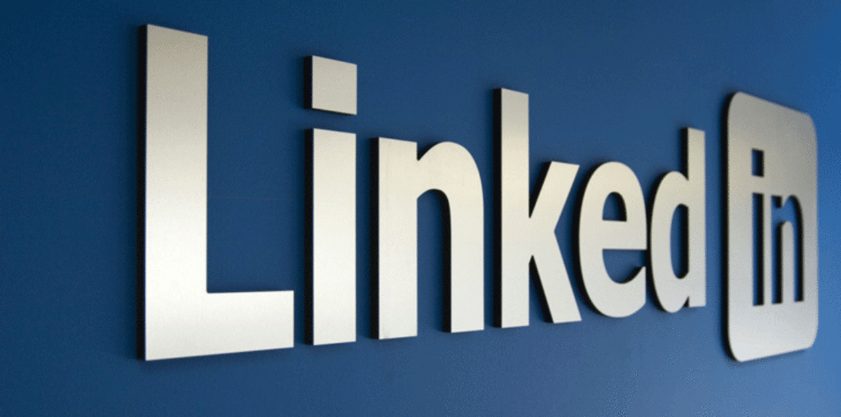 "لينكد إن" تتيح ميزة رسائل إعلانات مدفوعة (فيديو)