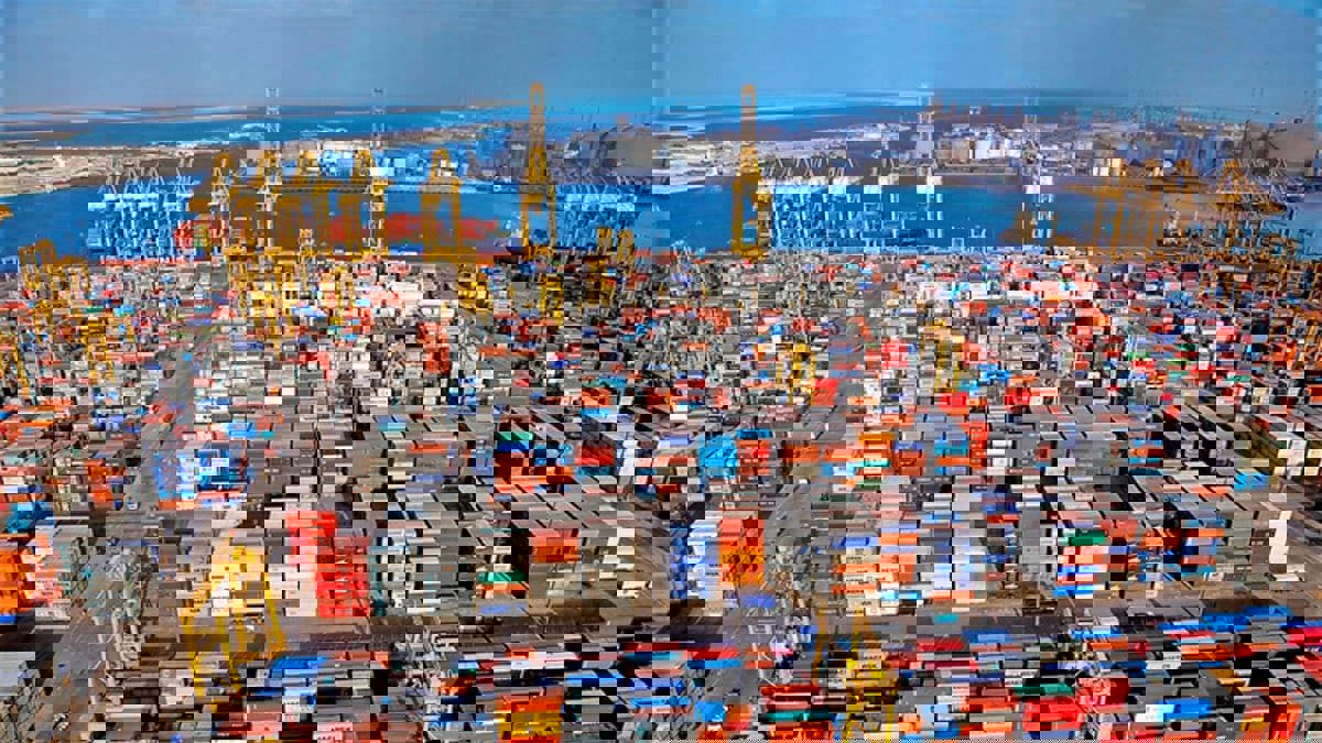 "روساتوم" و"موانئ دبي" توحدان جهود شحن الحاويات عبر القطب الشمالي