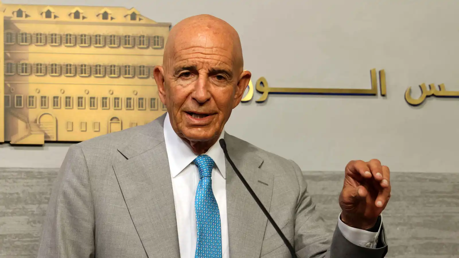 مهلة أخيرة.. باراك يحذر لبنان من هجوم إسرائيلي إذا لم يحسم "ملف السلاح"