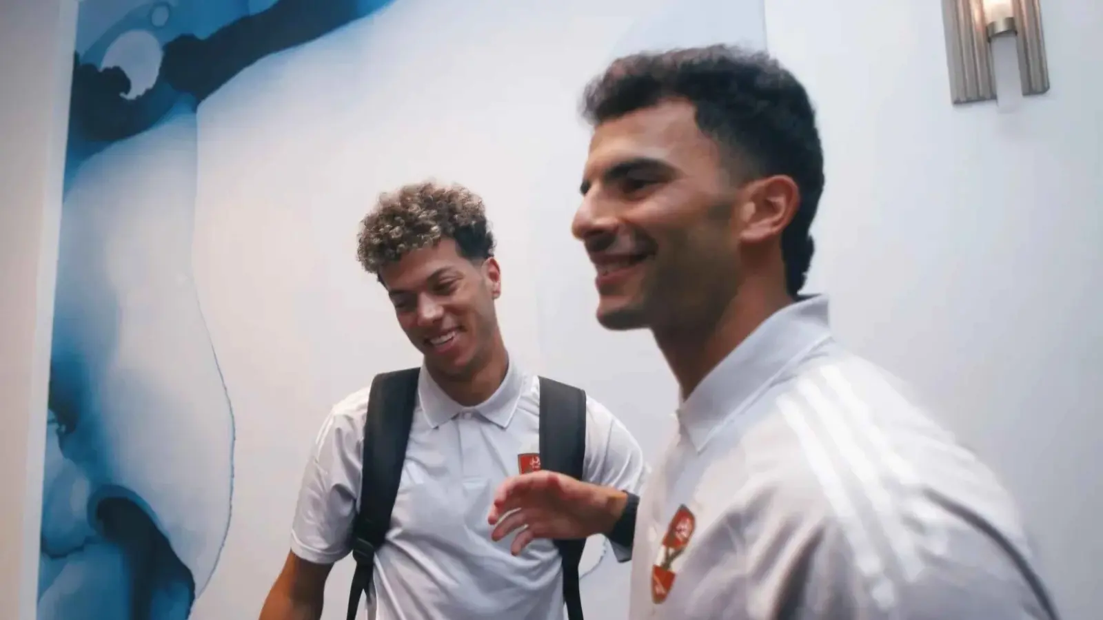 حقيقة صور الكشري.. هل تعمد إمام عاشور استفزاز زيزو مجددًا؟