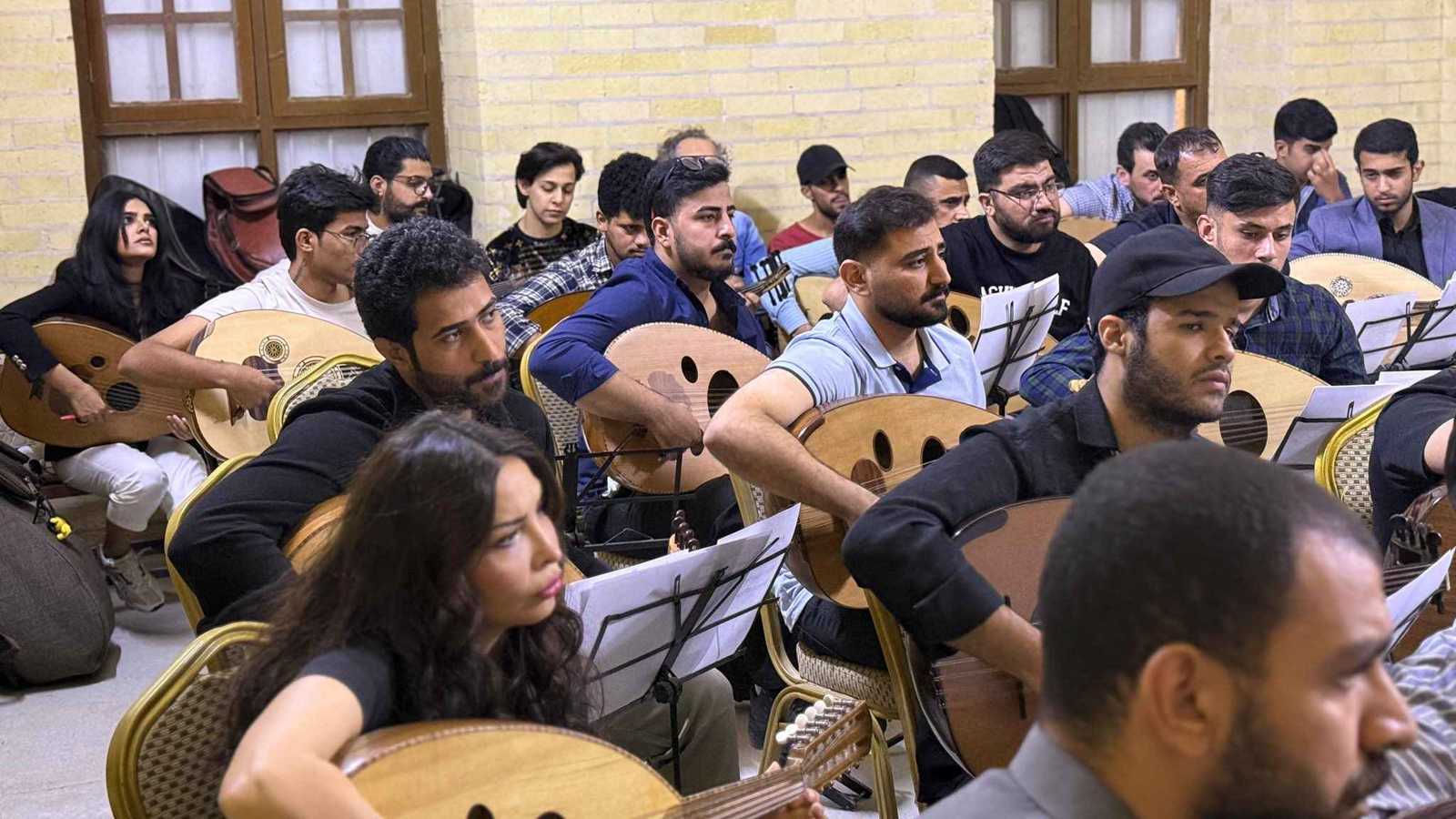 "فن المقامات" يعود للحياة بين جيل الشباب في العراق (صور)