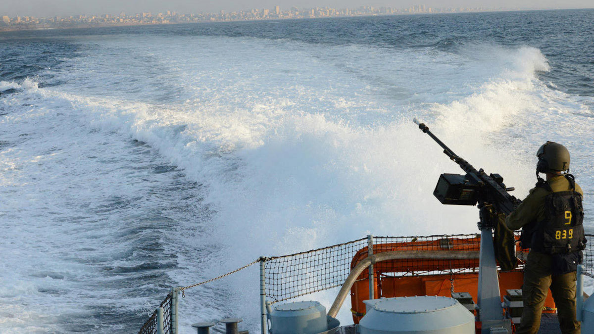 إسرائيل تغلق بحر قطاع غزة بسبب "البالونات الحارقة"