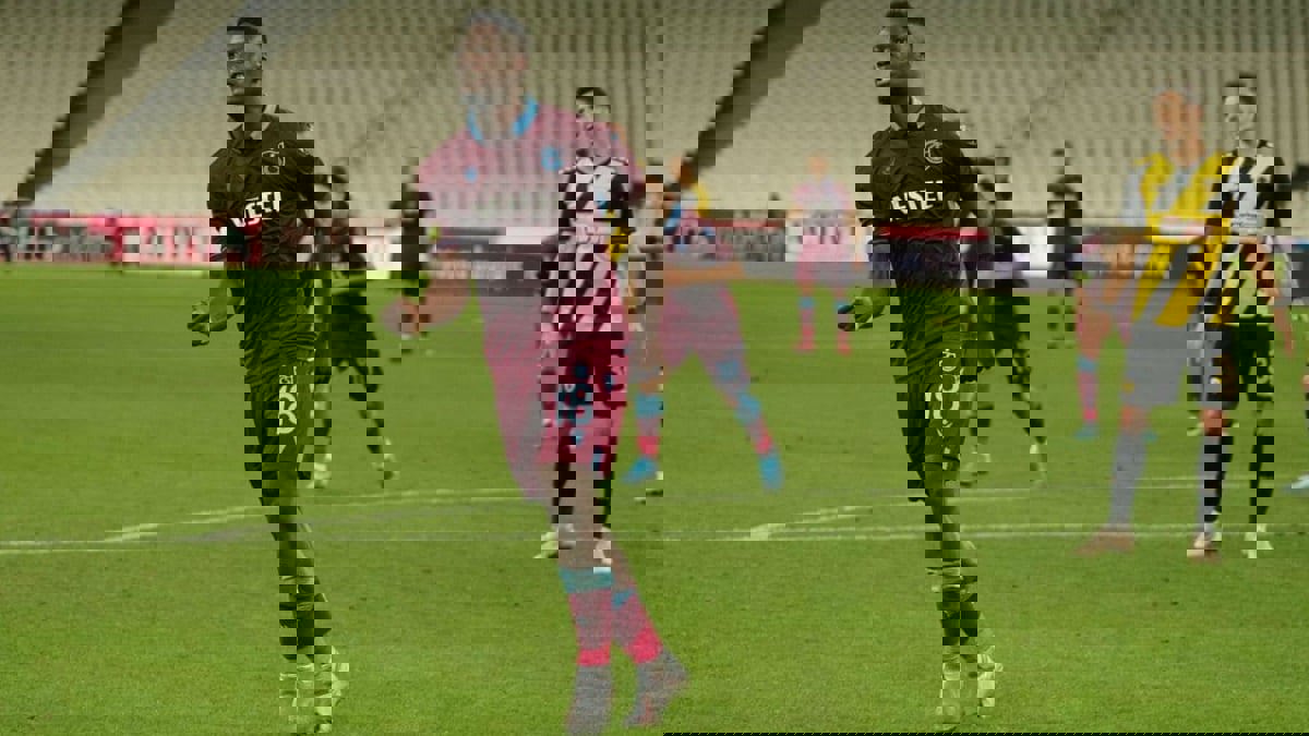 صحيفة تكشف موقف طرابزون سبور من بيع كاليب إيكوبان لنادي الهلال السعودي