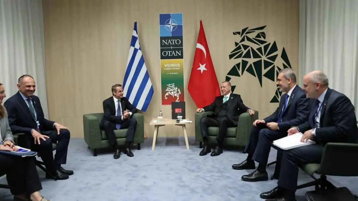 نذر أزمة بين أنقرة وأثينا بعد إلغاء أردوغان لقاء مع رئيس الوزراء اليوناني