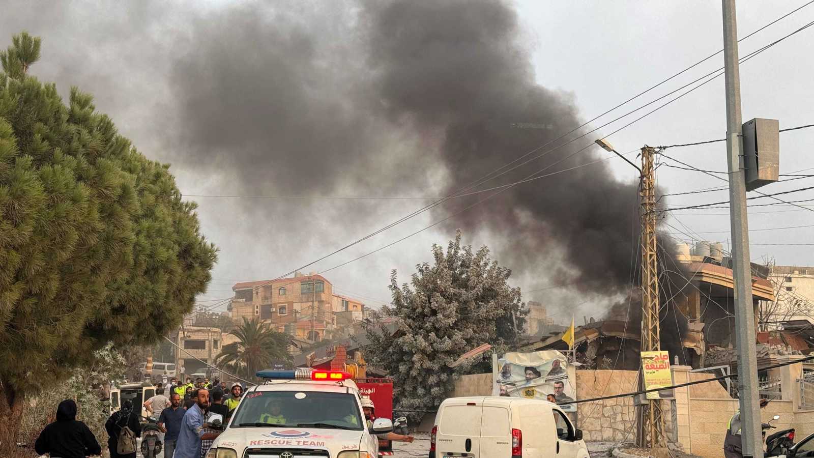 تزامنا مع قصف غزة.. إسرائيل تكثف هجماتها على جنوب لبنان (فيديو)