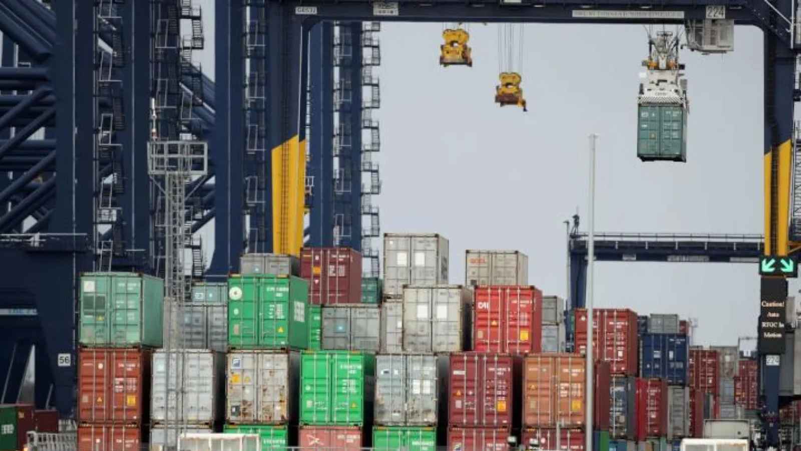 مع اضطرابات رسوم ترامب.. بريطانيا توفر 26 مليار دولار لدعم الصادرات