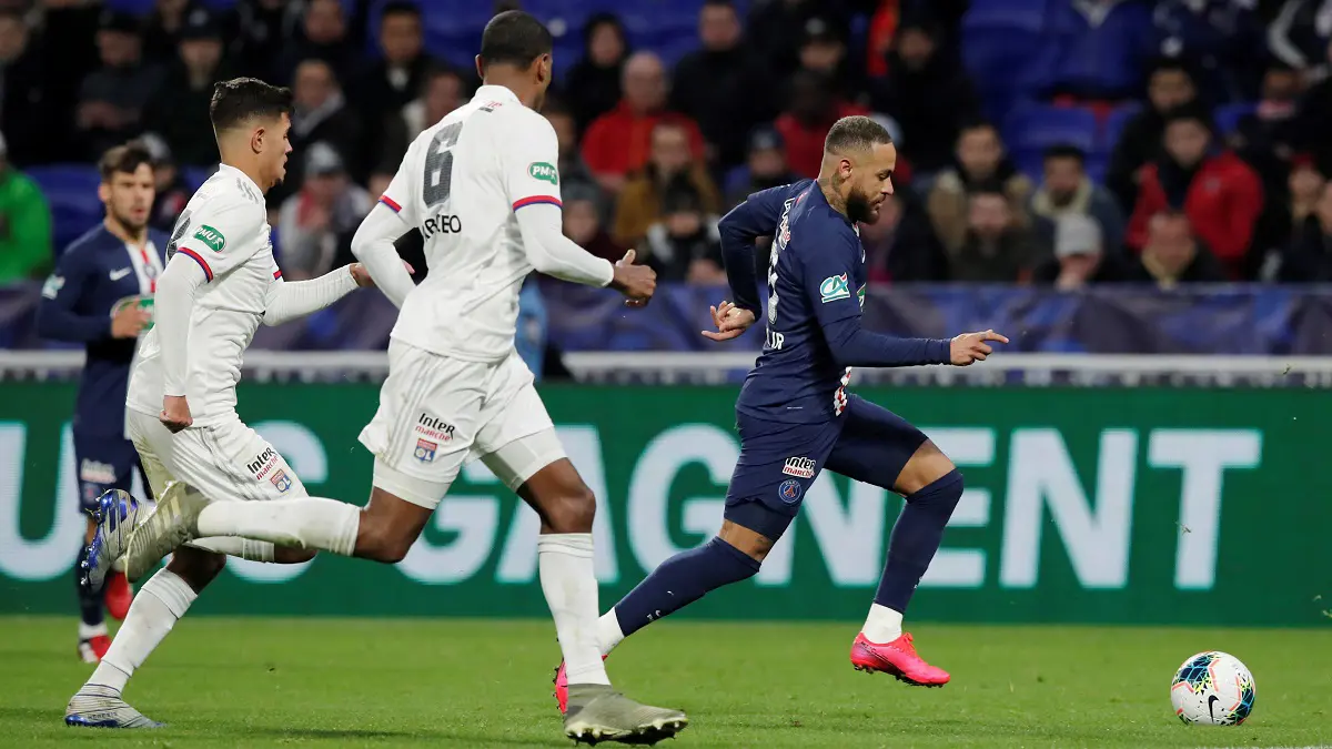 بسبب فيروس كورونا.. قرار وزاري بشأن أعداد الجماهير في الدوري الفرنسي