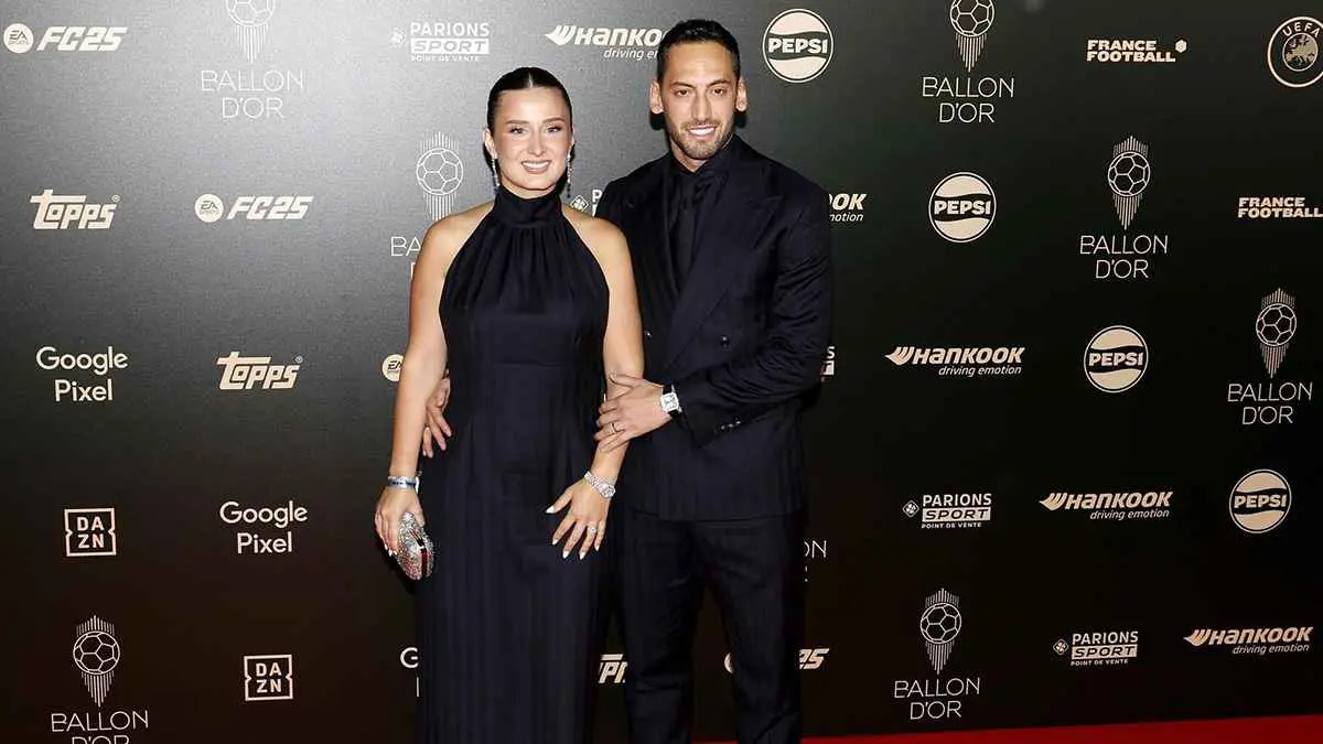 زوجة نجم إنتر ميلان تشعل معركته مع زميله (صورة)