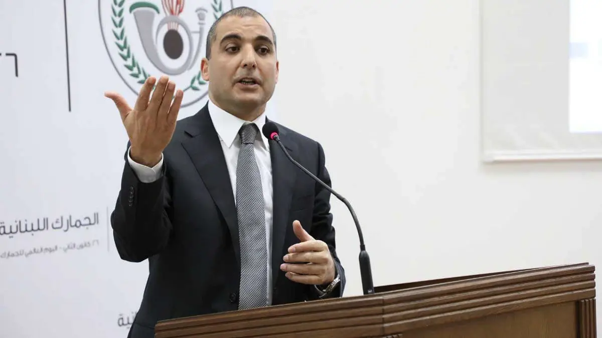 صحيفة: القضاء اللبناني يرفض إخلاء سبيل مدير الجمارك بدري ضاهر