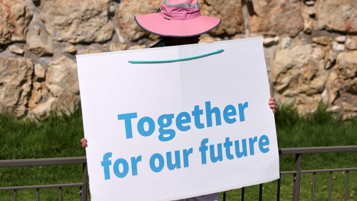 بغير السياسة المعركة تنتهي والحرب تستمر