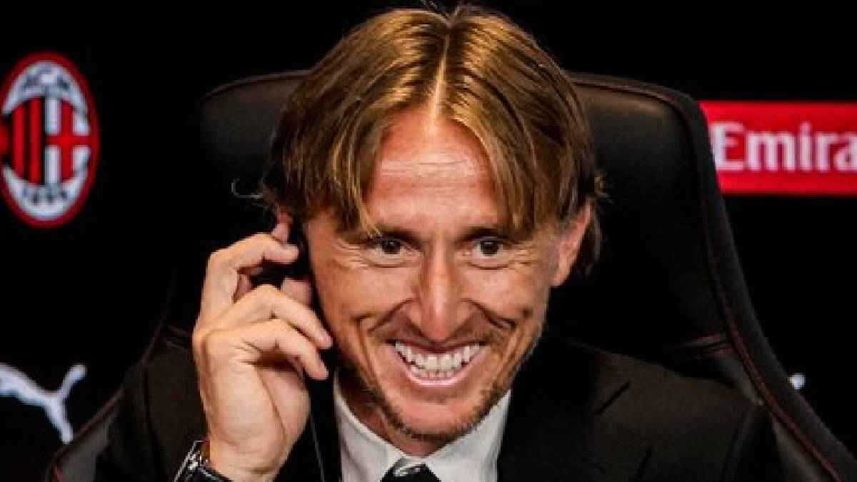 رسالة مبطنة إلى برشلونة ودور "أنشيلوتي".. مودريتش يطلق تصريحات نارية