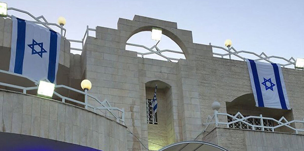 قانونيون أردنيون لـ "إرم نيوز": قاتل الأردنيين بالسفارة ليس دبلوماسيًا