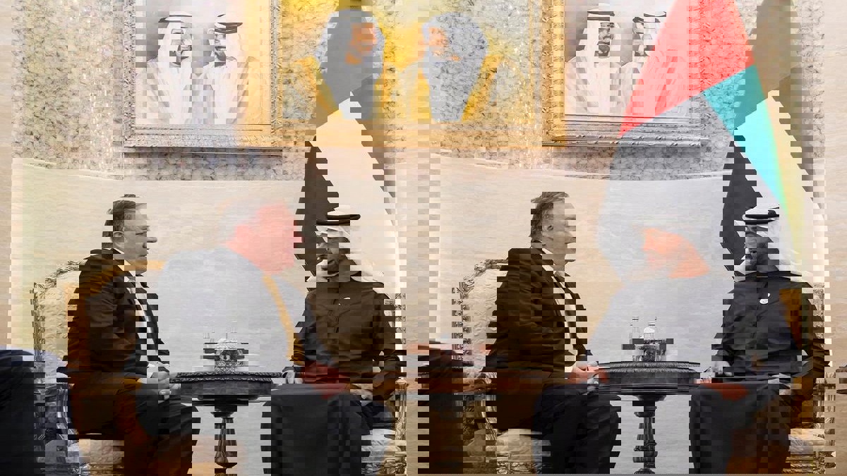 محمد بن زايد يلتقي مايك بومبيو في أبوظبي ‎(صور)