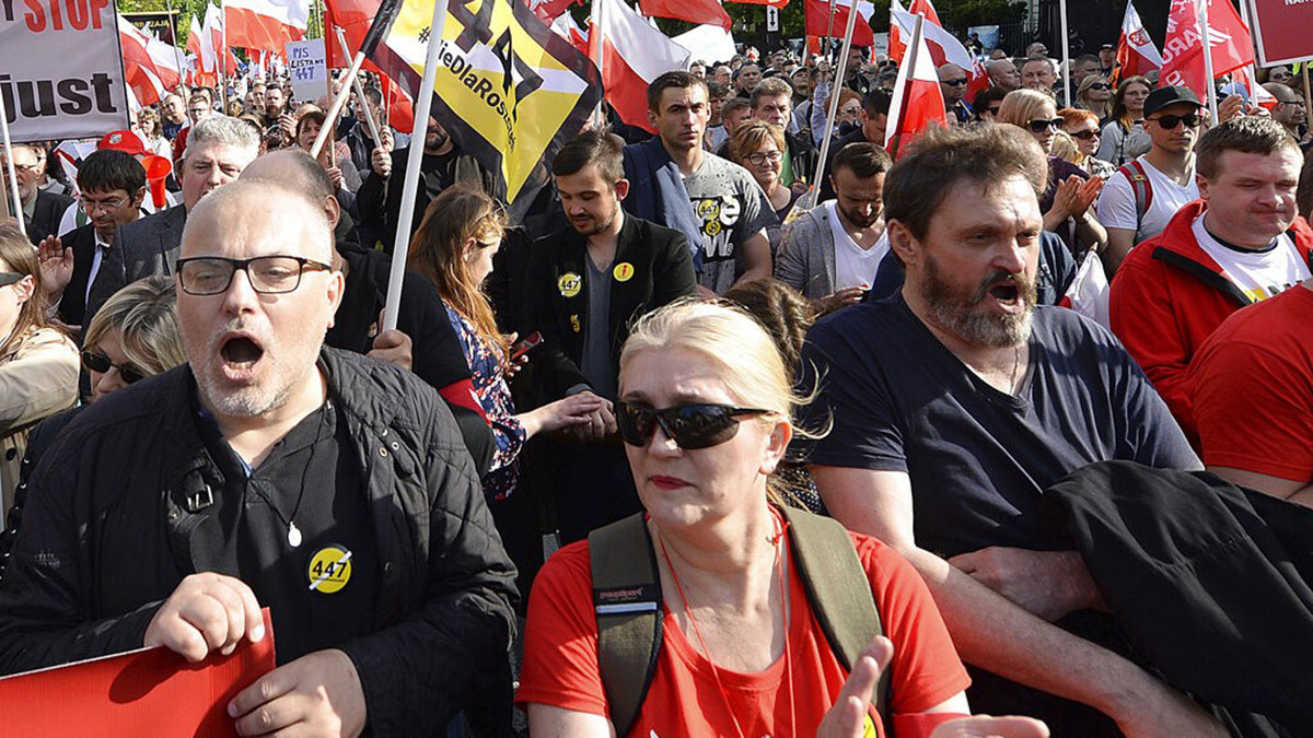 بولندا تلغي زيارة مسؤولين إسرائيليين إلى أراضيها